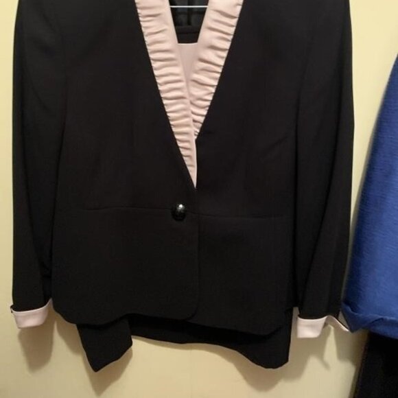 KASPER Black & Blush Pink 2 piece power suit jacket built in shell & skirt 14 P - Picture 4 of 5